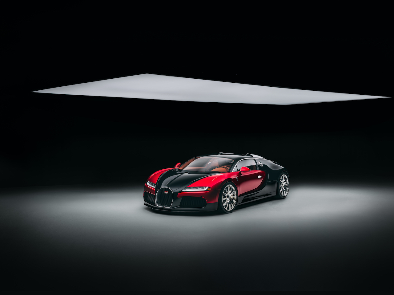 01-bugatti-the-wheels-solitaire-hommage